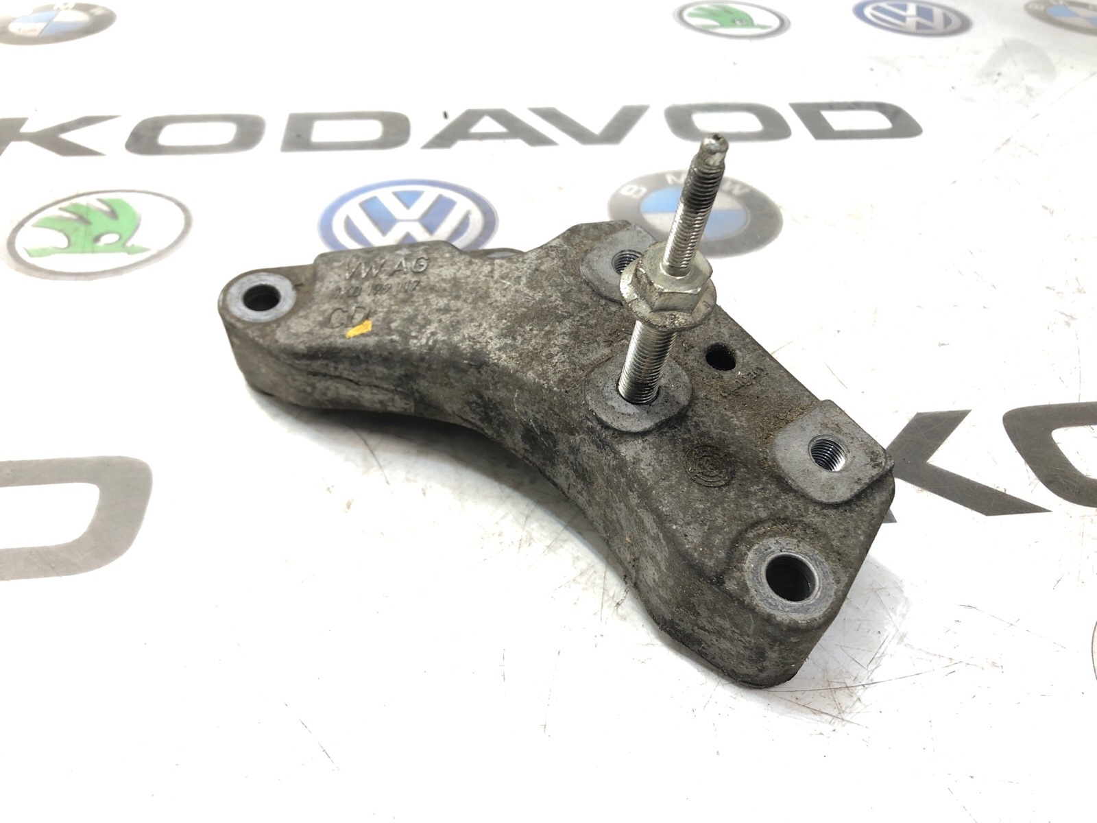 Кронштейн МКПП, 1000 рублей, Москва