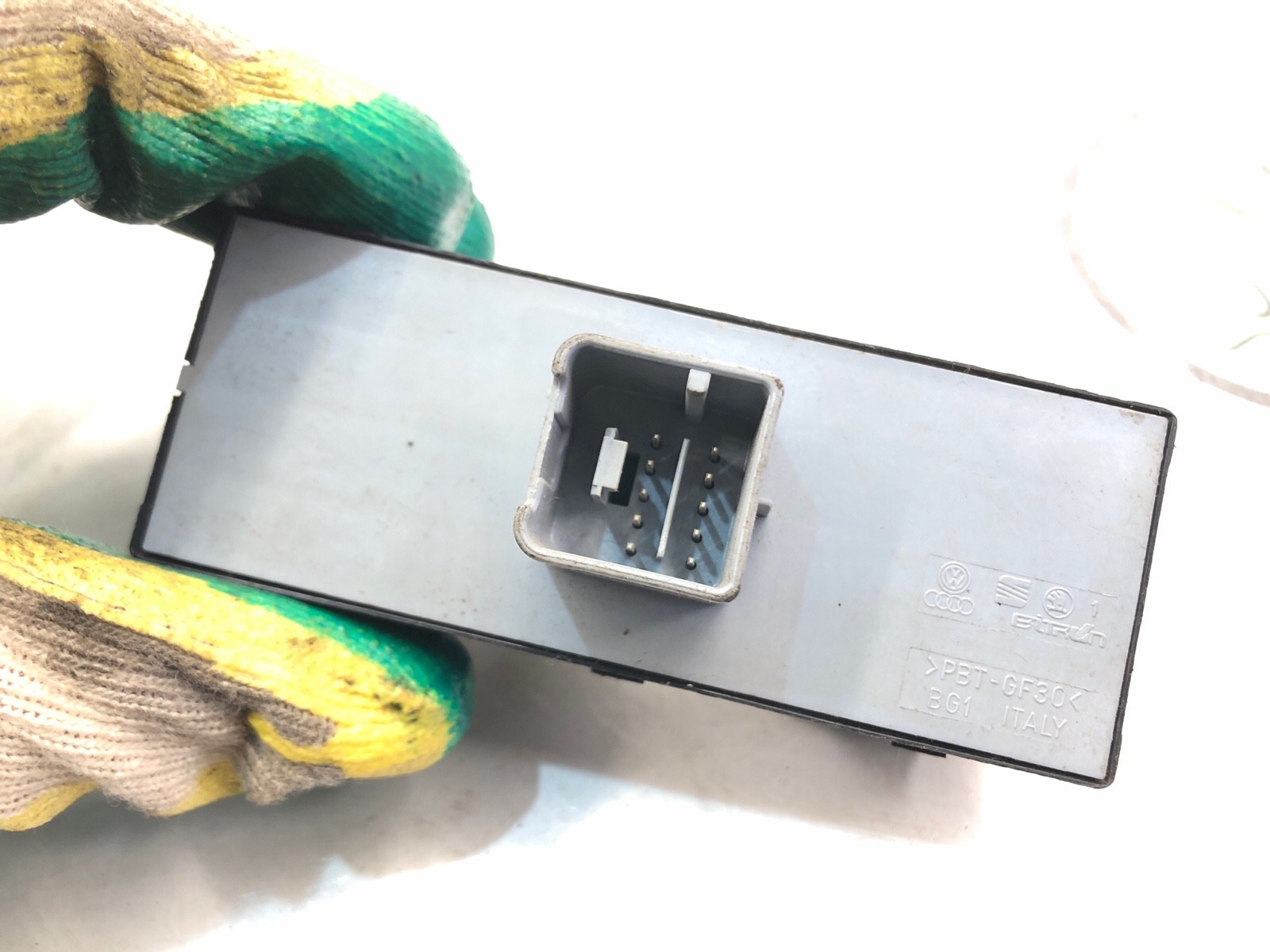 Блок управления стеклоподъемниками, 2000 рублей, Москва