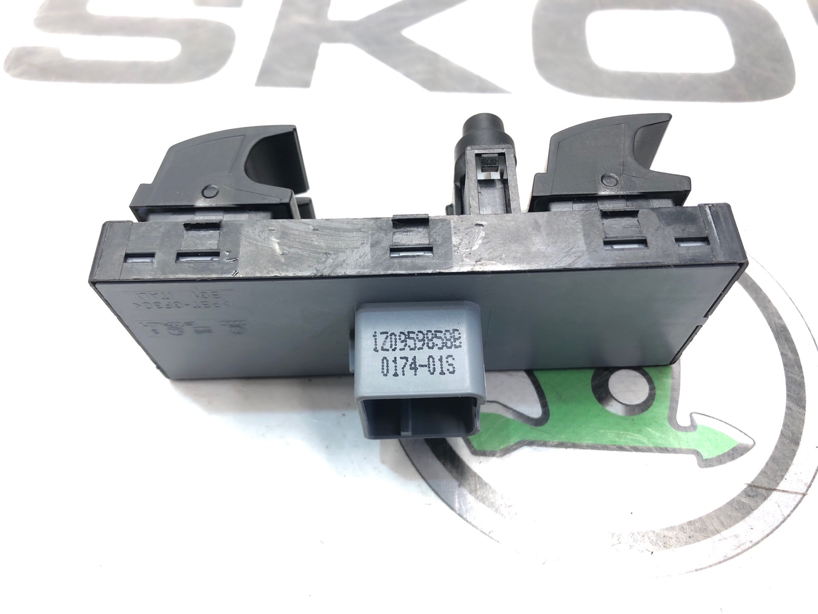 Блок управления стеклоподъемниками, 2000 рублей, Москва