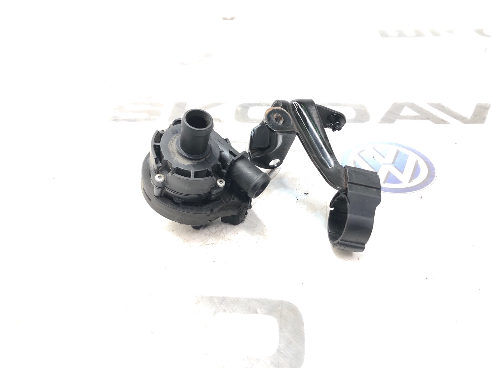 Дополнительная помпа, 2000 рублей, Москва