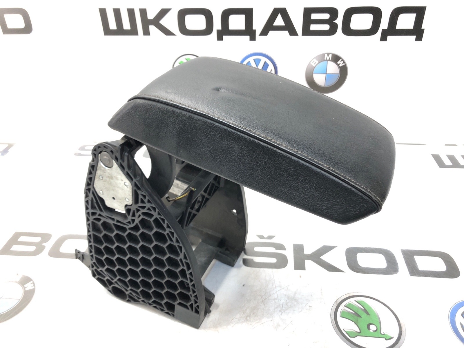 подлокотник, 5000 рублей, Москва