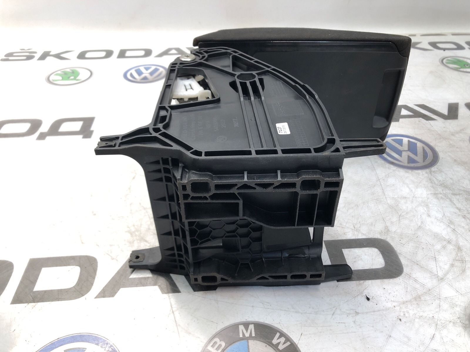 подлокотник, 3000 рублей, Москва