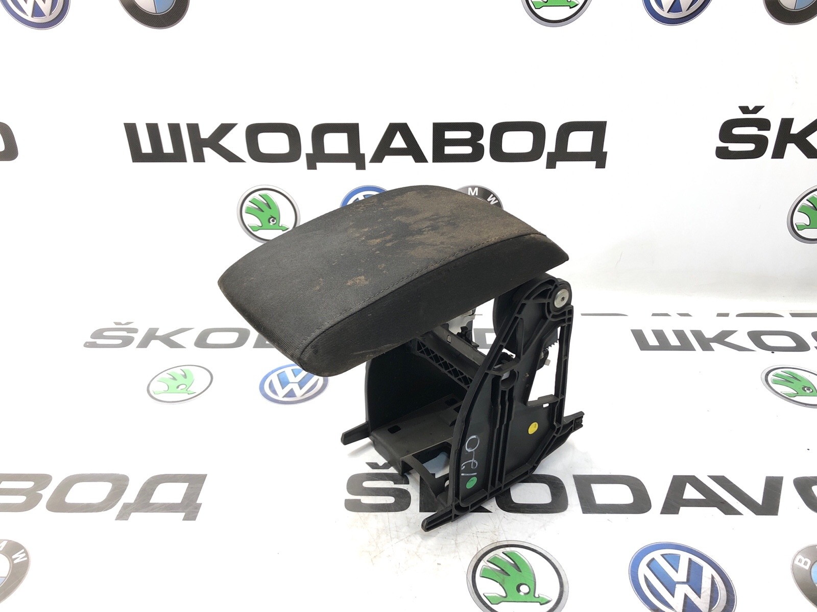 подлокотник, 3000 рублей, Москва