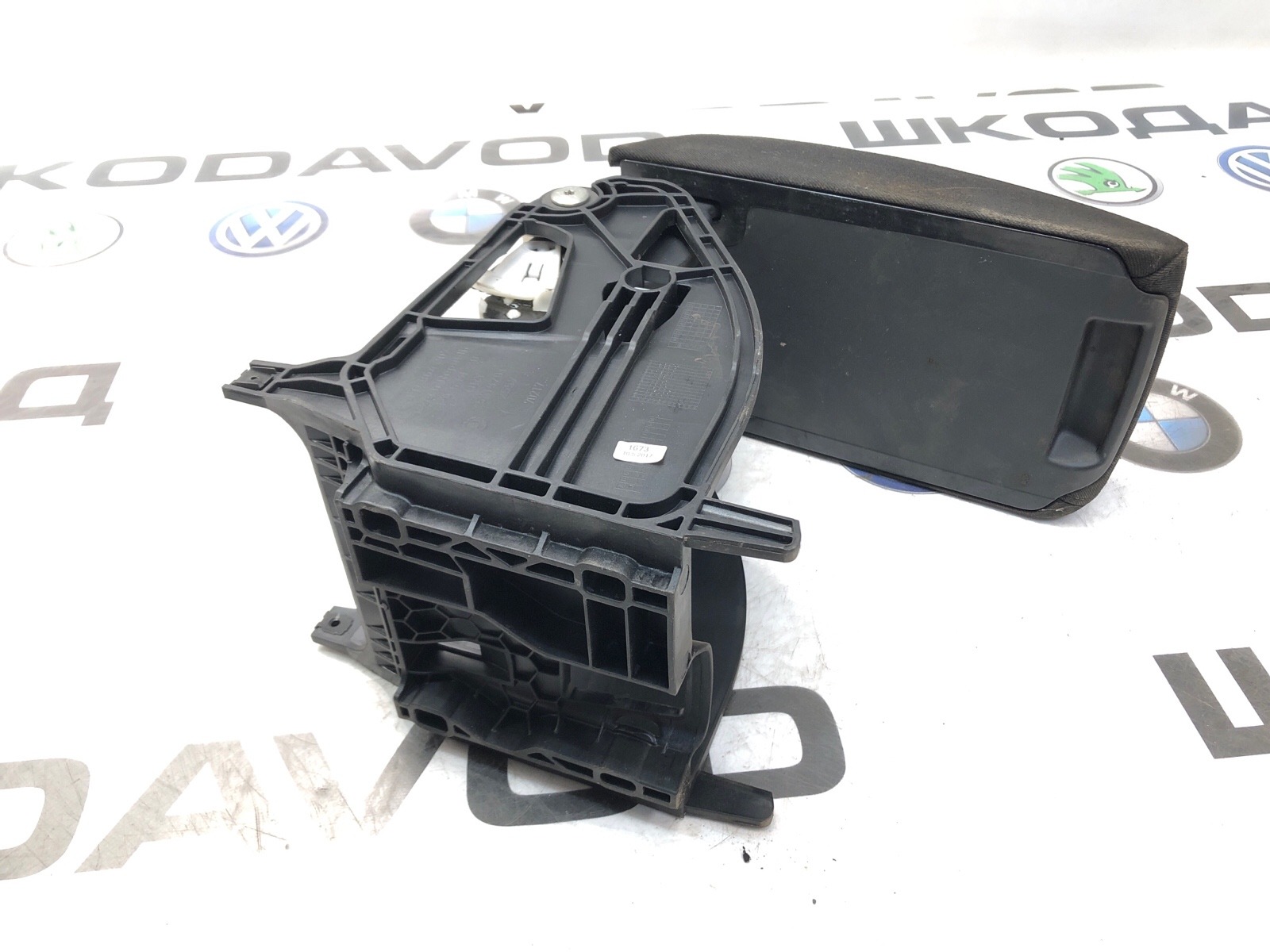 подлокотник, 3000 рублей, Москва