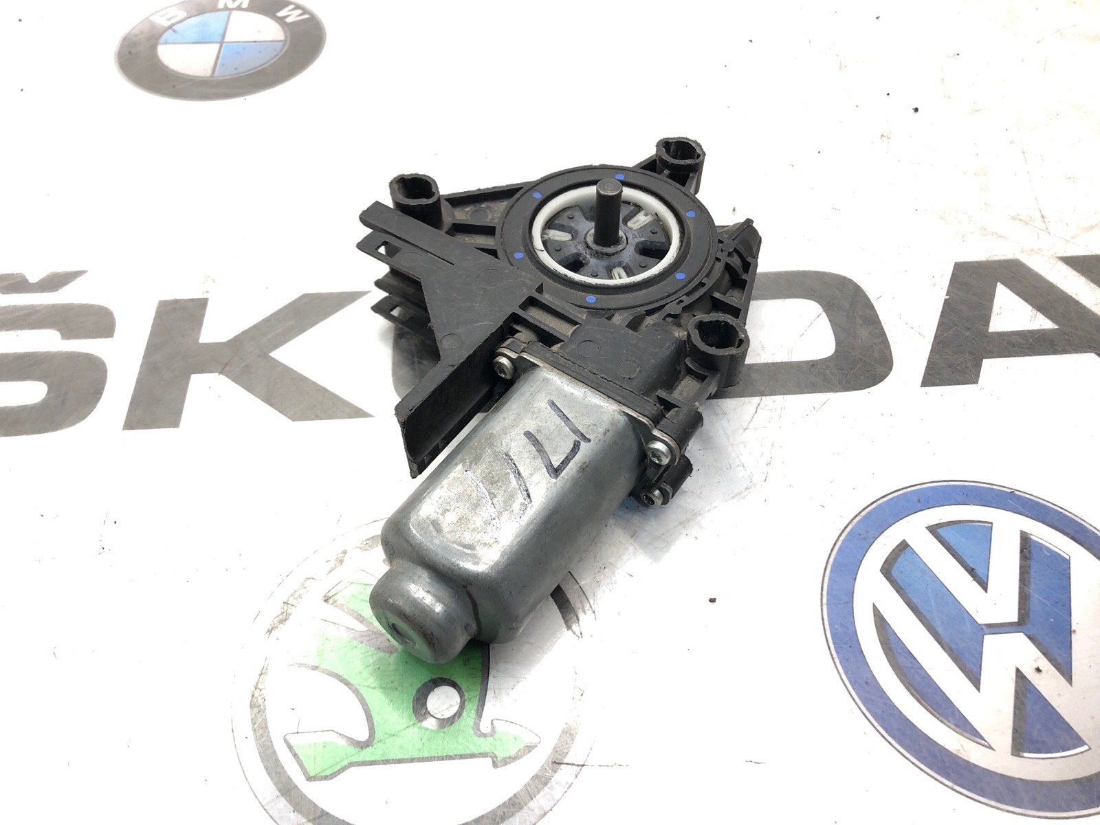 мотор стеклоподъемника, 4500 рублей, Москва