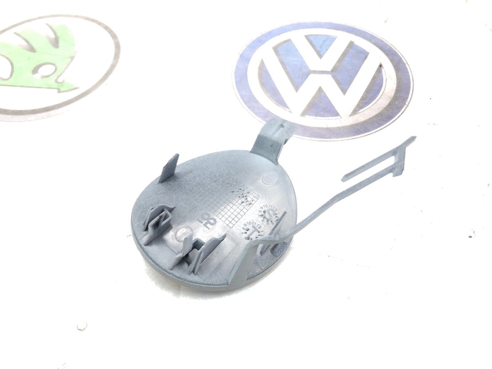 заглушка буксировочного крюка, 3000 рублей, Москва