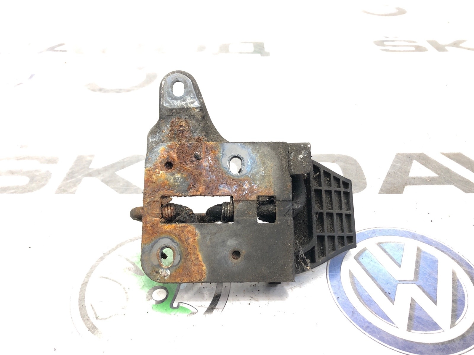 крюк капота, 2000 рублей, Москва