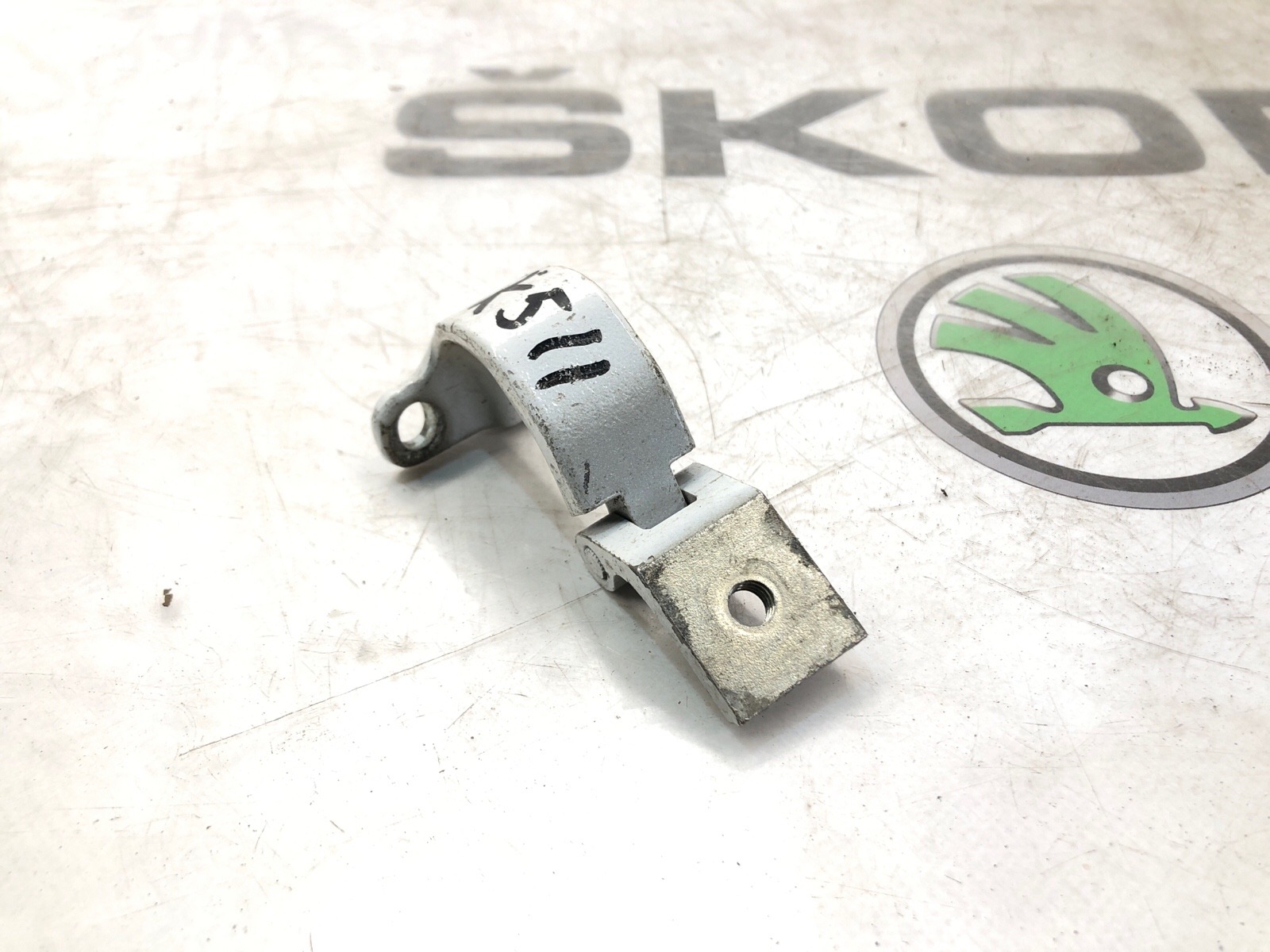 Петля крышки багажника, 1000 рублей, Москва