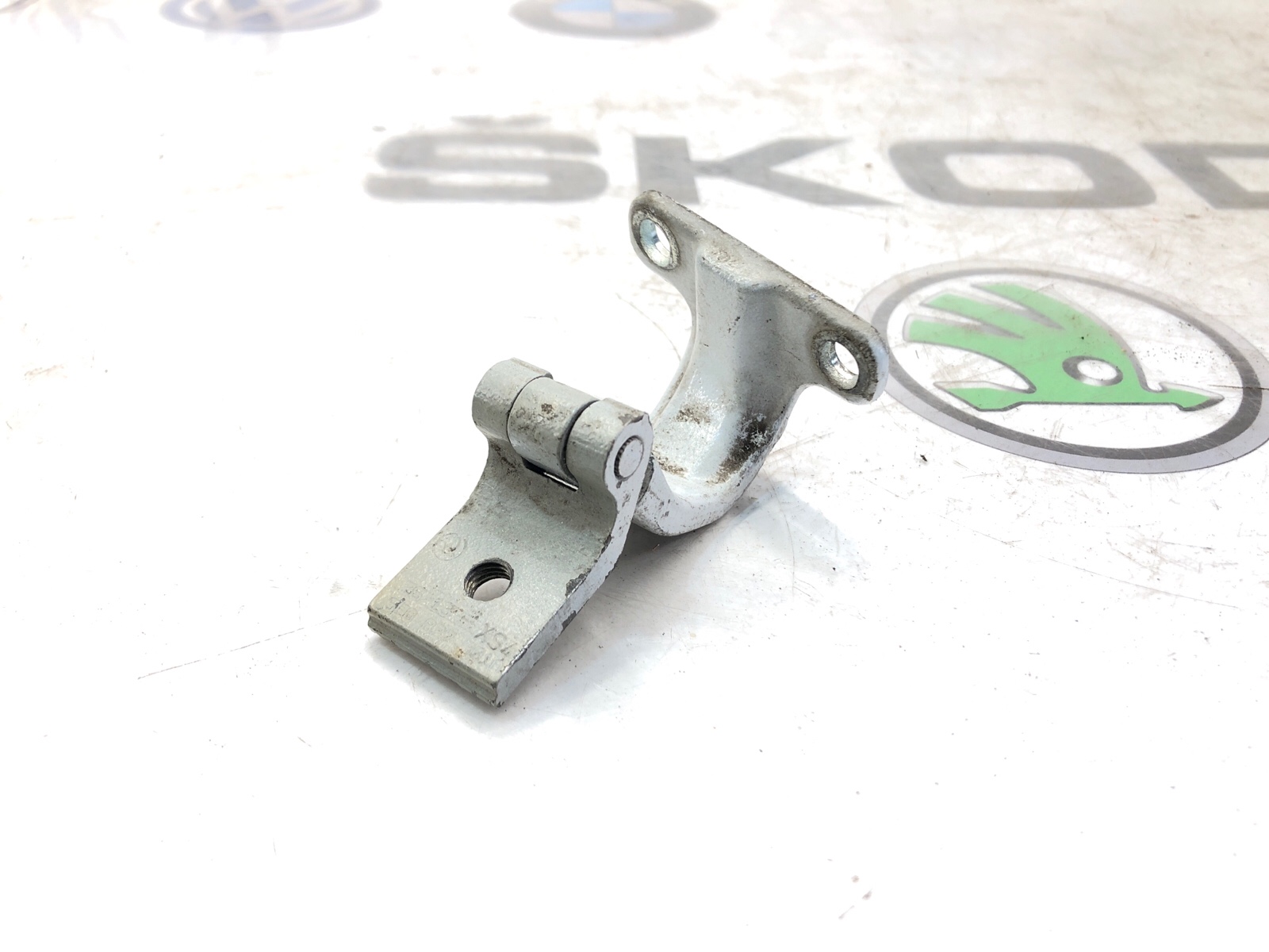 Петля крышки багажника, 1000 рублей, Москва