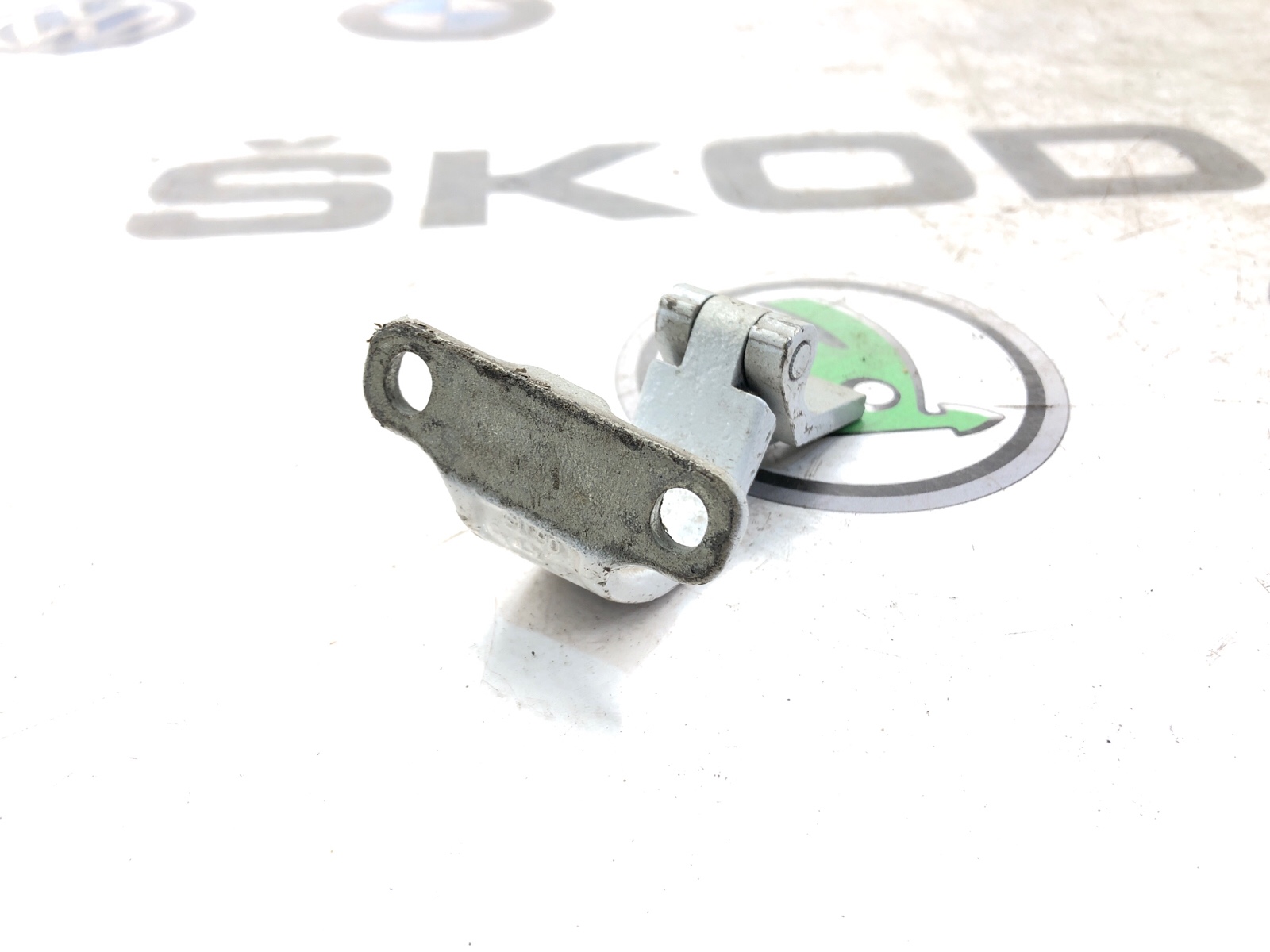 Петля крышки багажника, 1000 рублей, Москва