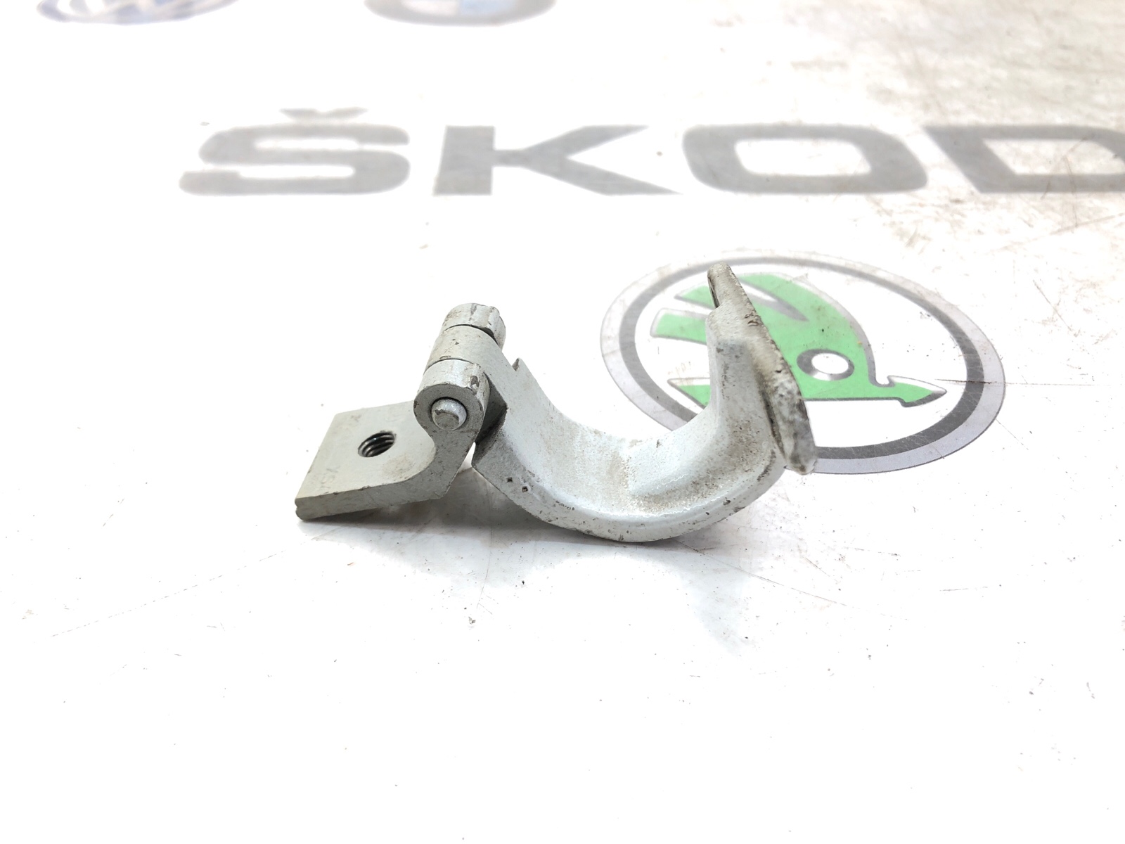 Петля крышки багажника, 1000 рублей, Москва