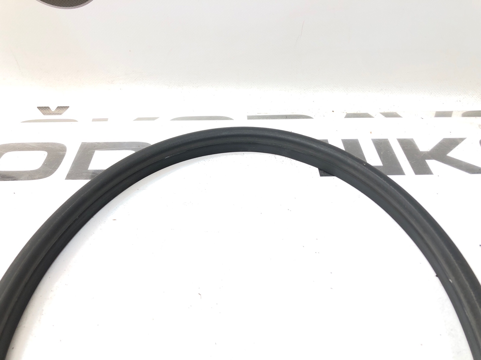 Уплотнитель капота, 500 рублей, Москва