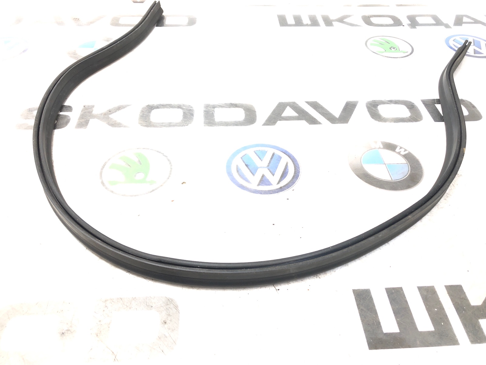 Уплотнитель капота, 500 рублей, Москва