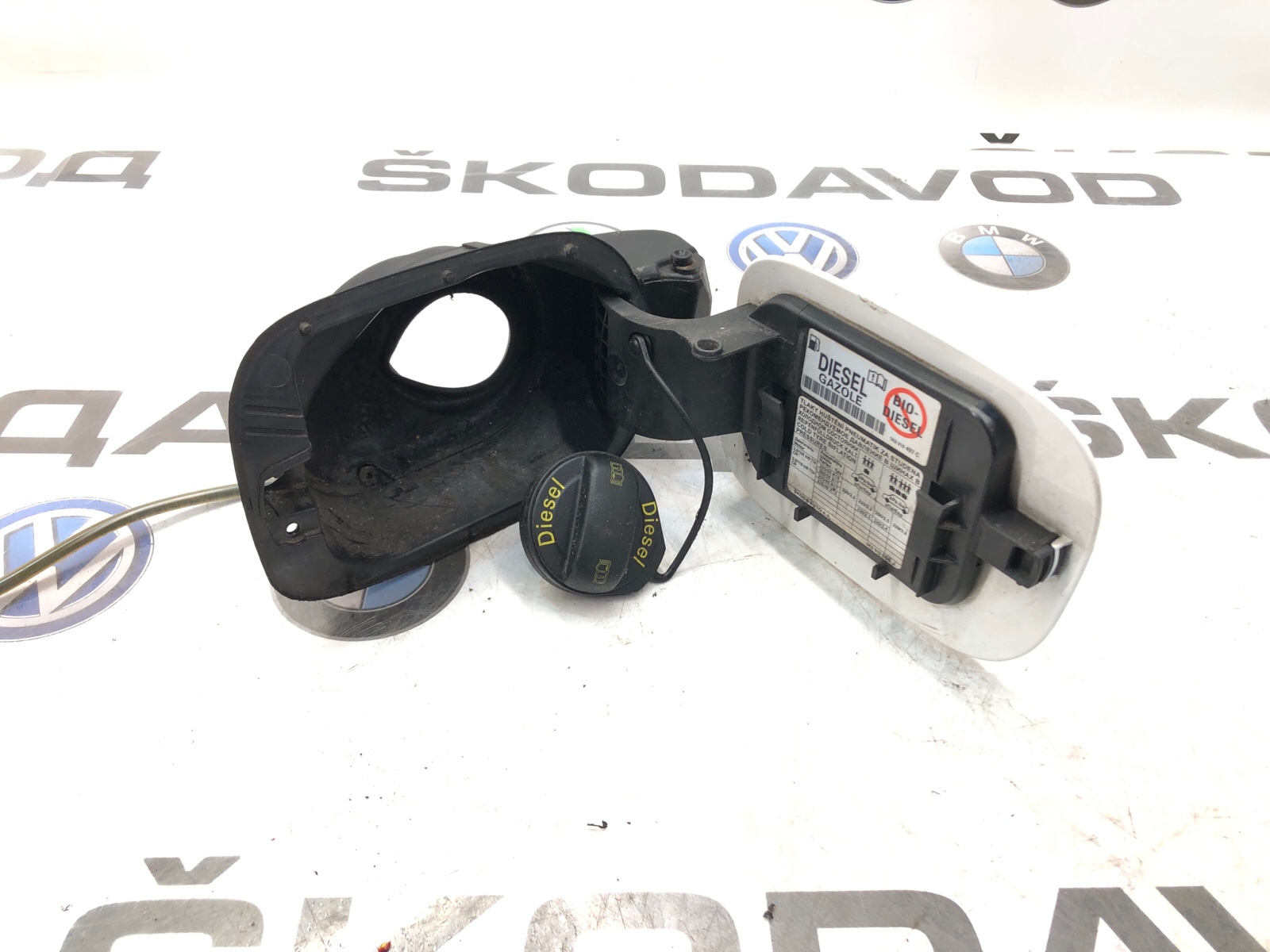 лючок бензобака, 2000 рублей, Москва