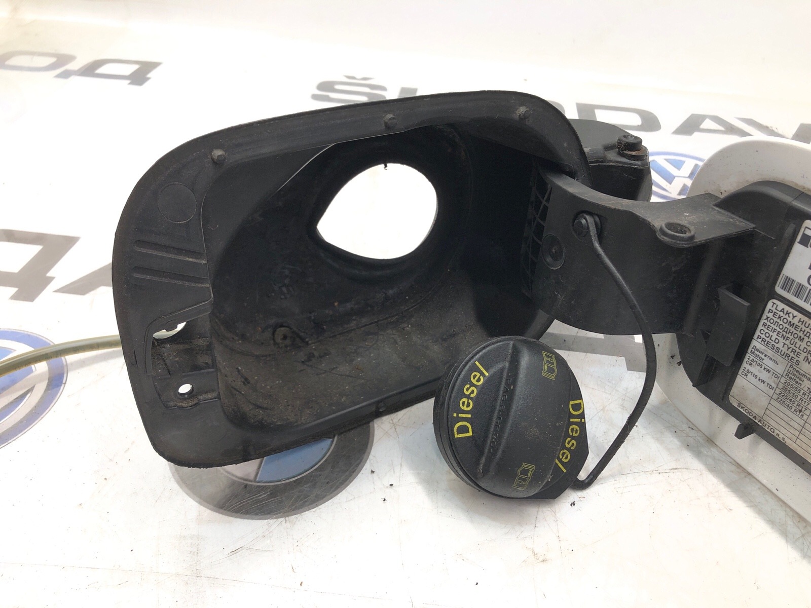 лючок бензобака, 2000 рублей, Москва