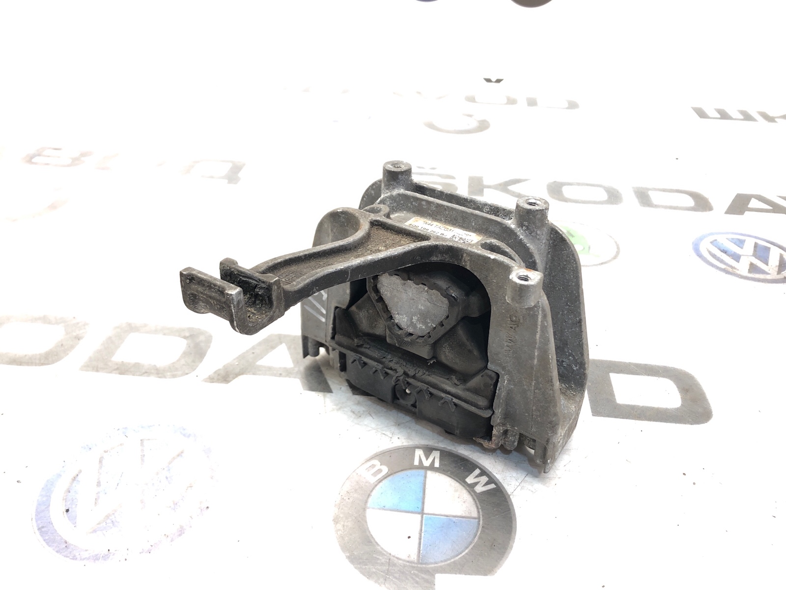 Опора двигателя, 1500 рублей, Москва