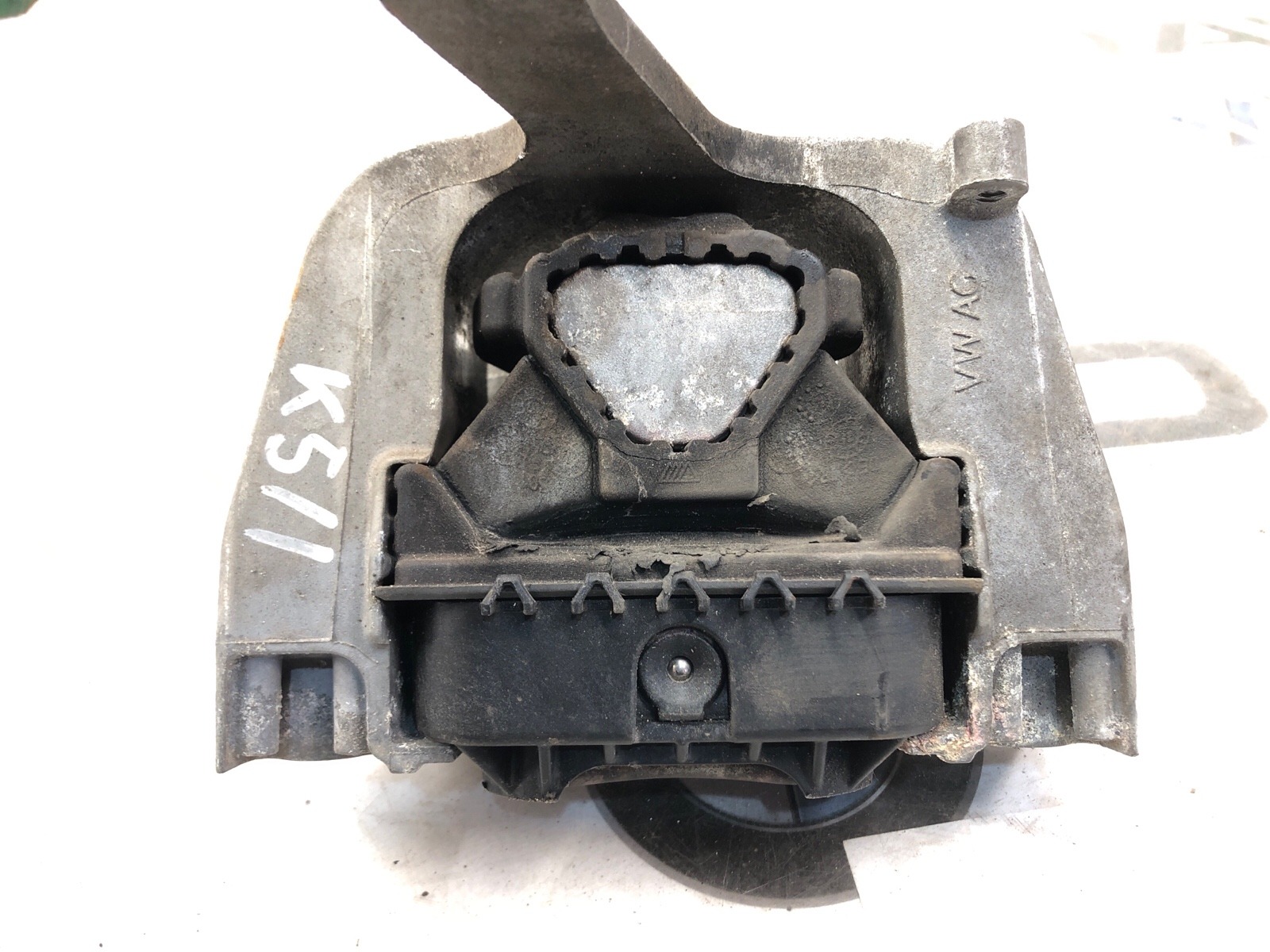 Опора двигателя, 1500 рублей, Москва