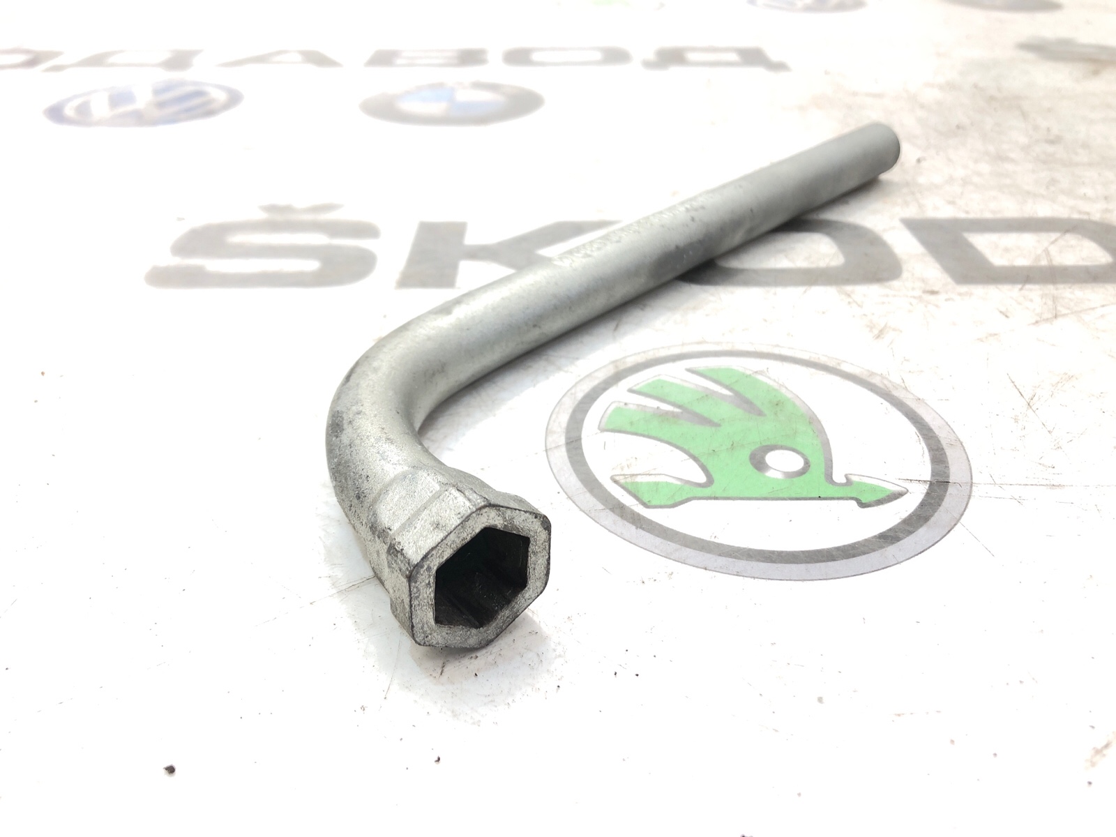 Балонный ключ, 500 рублей, Москва