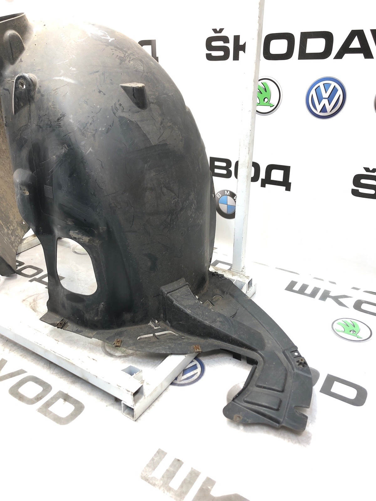 подкрылок, 3000 рублей, Москва