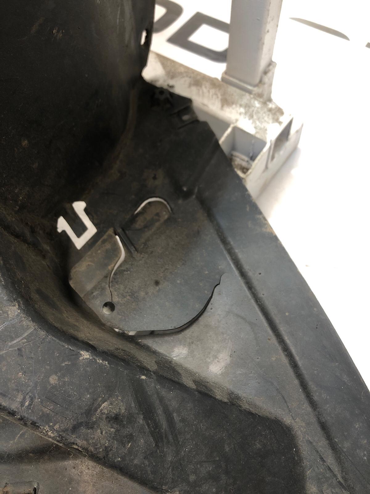 подкрылок, 3000 рублей, Москва