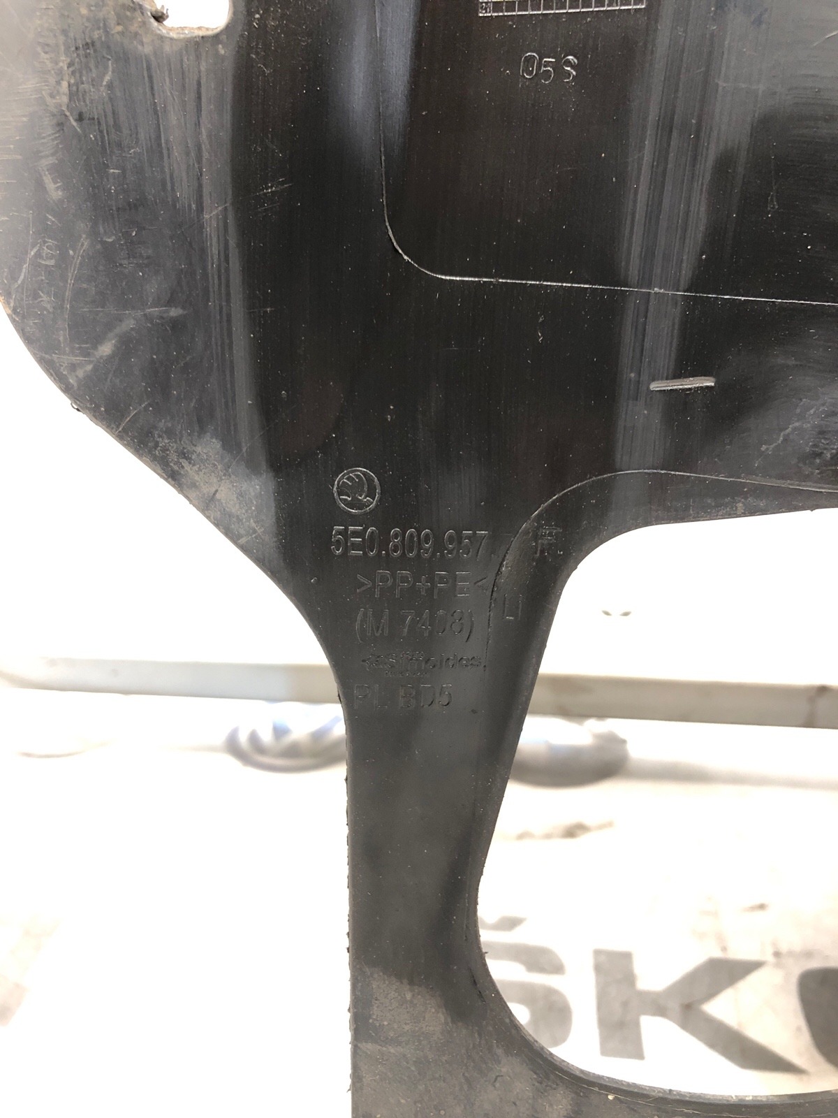 подкрылок, 3000 рублей, Москва