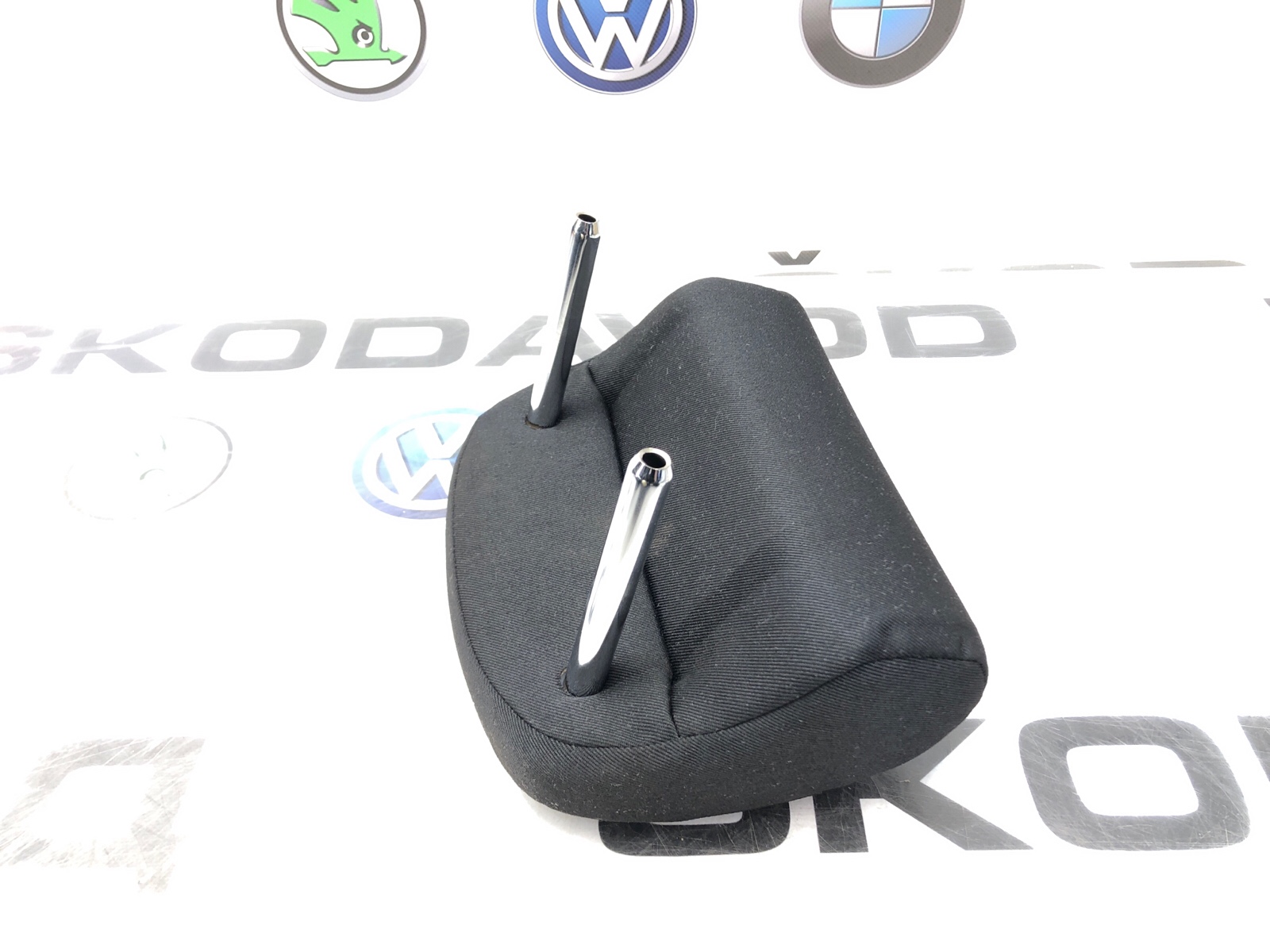 Подголовник центральный, 1500 рублей, Москва