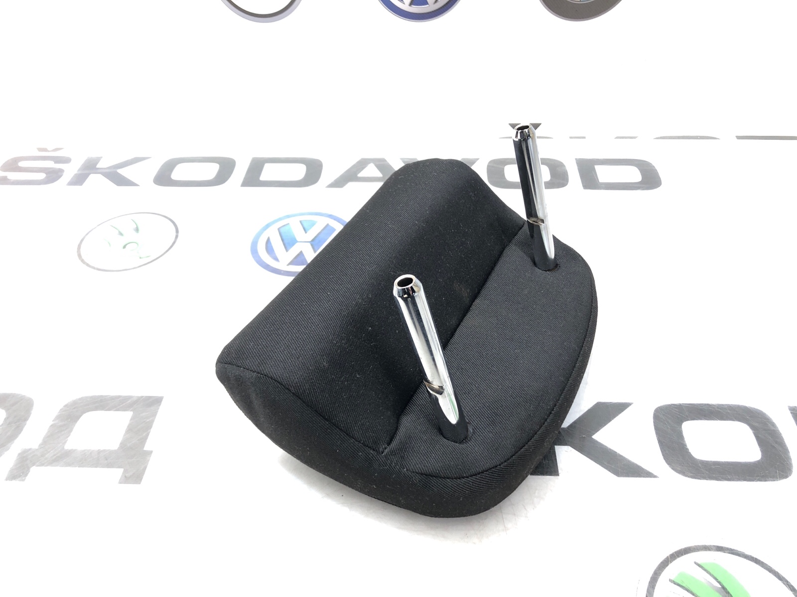 Подголовник центральный, 1500 рублей, Москва