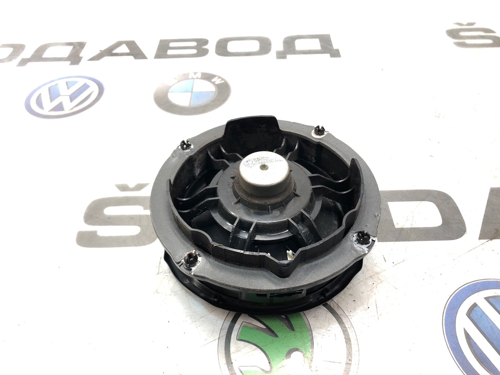 Динамик, 2000 рублей, Москва