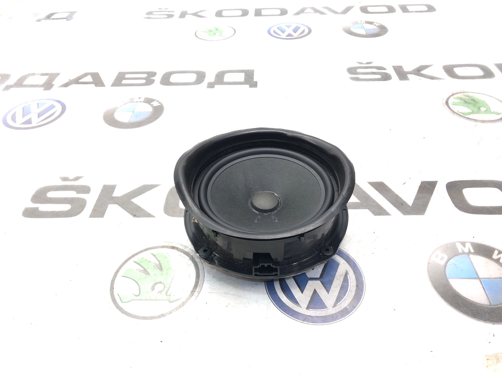 Динамик, 2000 рублей, Москва