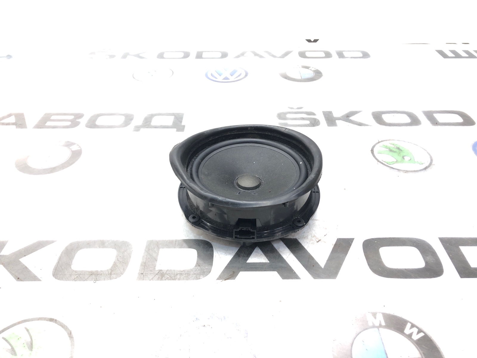 Динамик, 2000 рублей, Москва