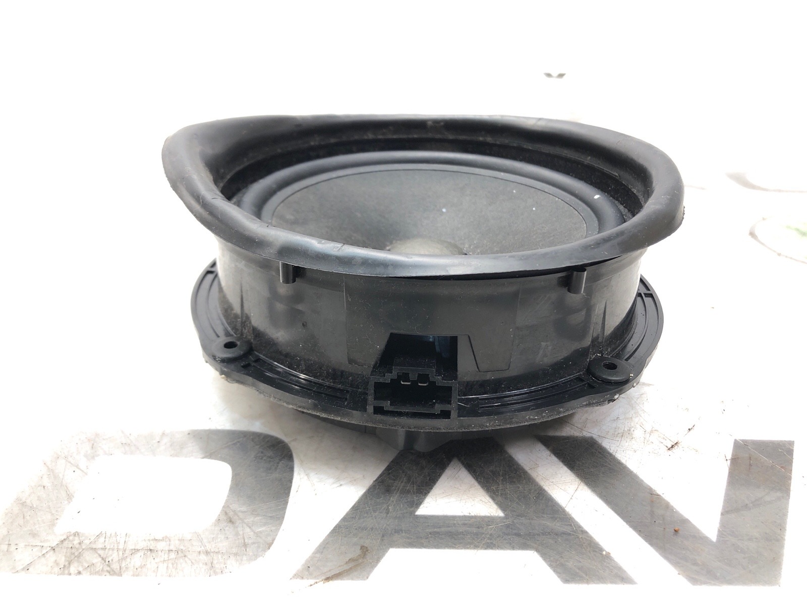 Динамик, 2000 рублей, Москва