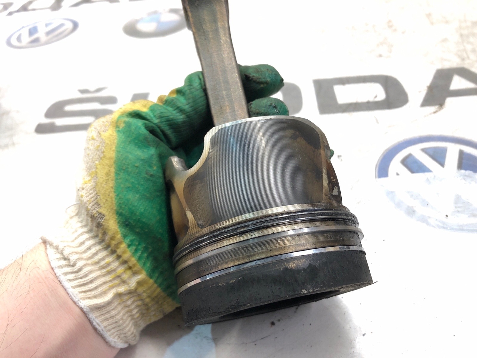 Поршень с шатуном, 2000 рублей, Москва