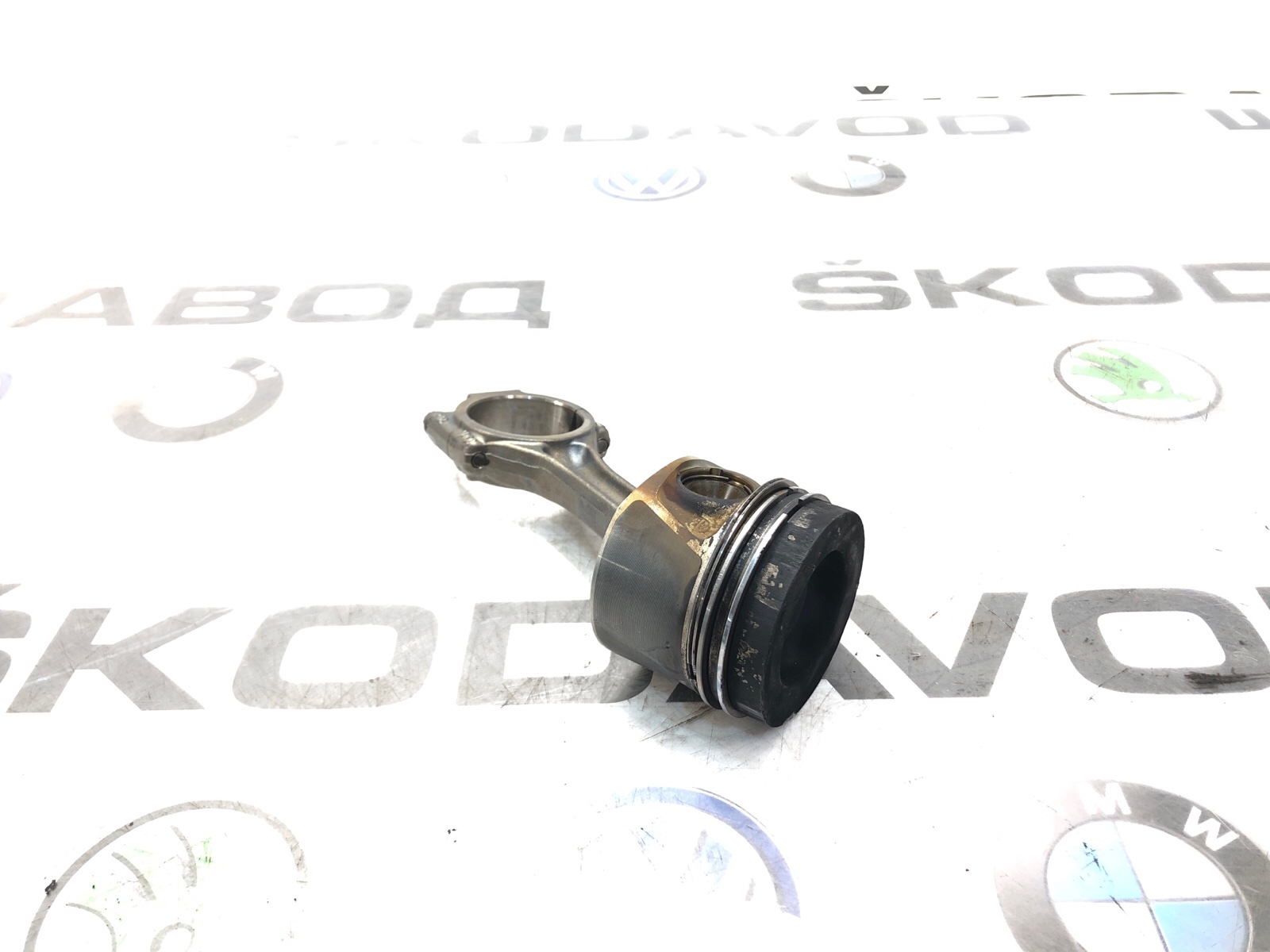 Поршень с шатуном, 2000 рублей, Москва