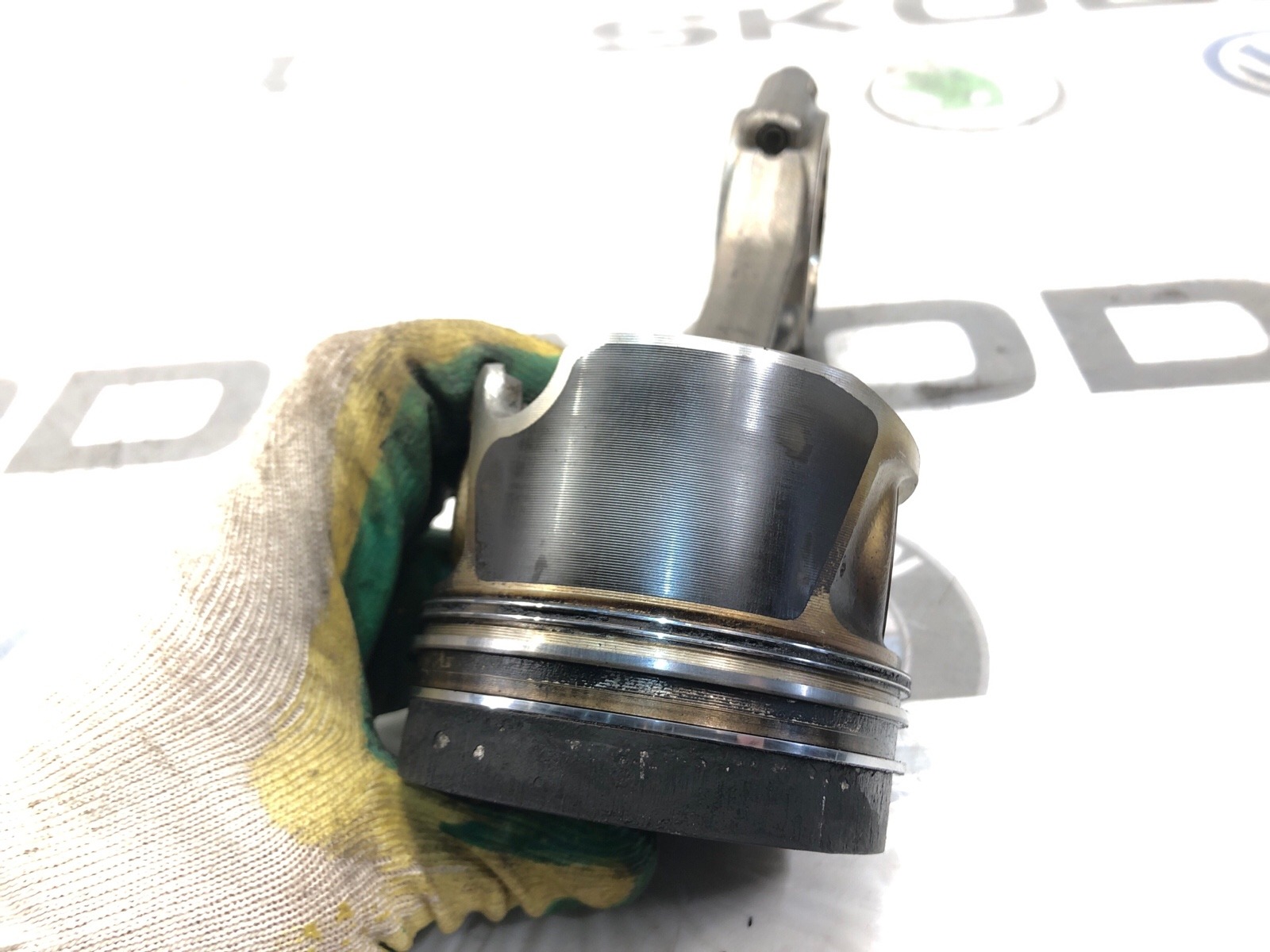 Поршень с шатуном, 2000 рублей, Москва