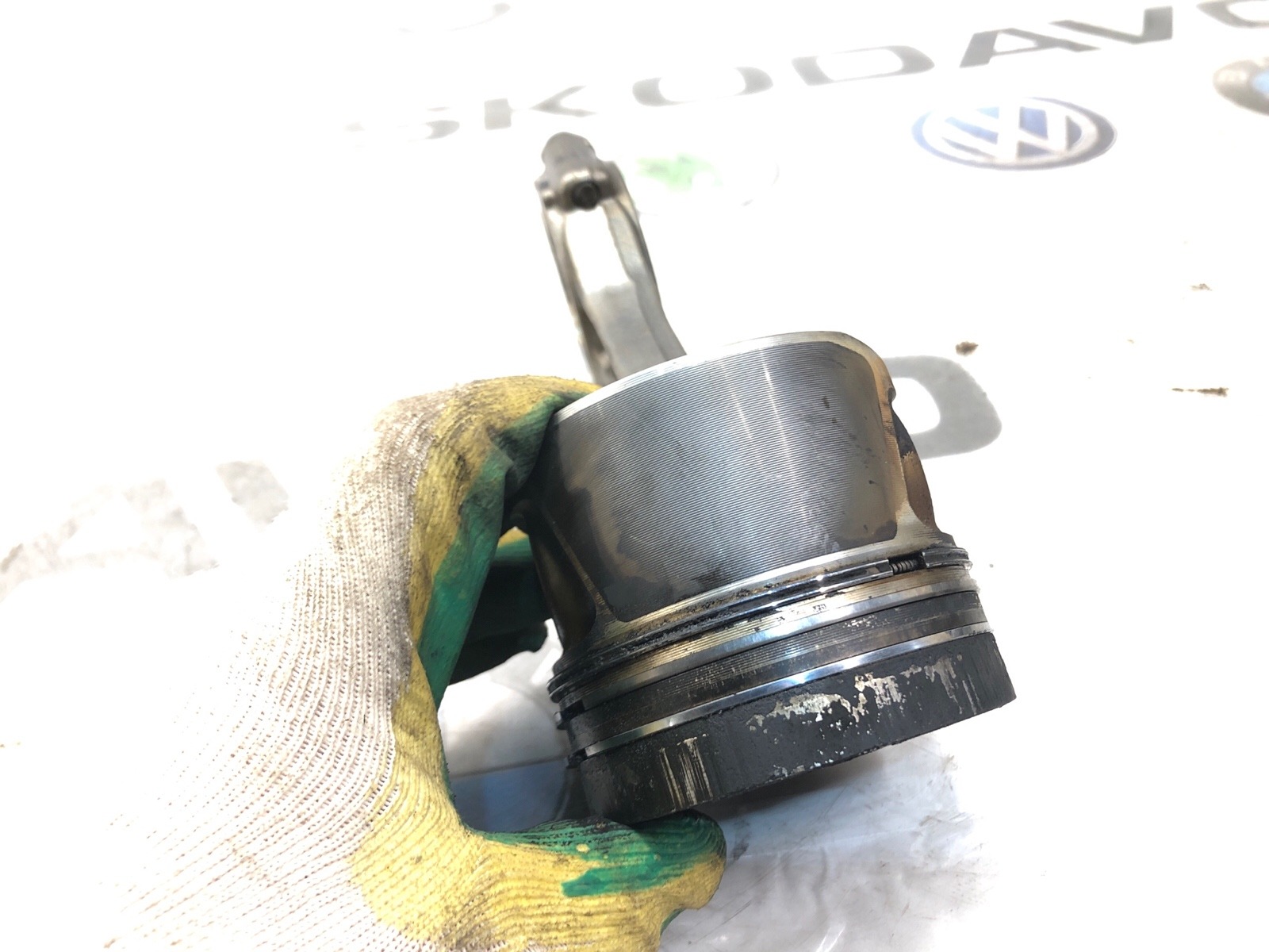 Поршень с шатуном, 2000 рублей, Москва