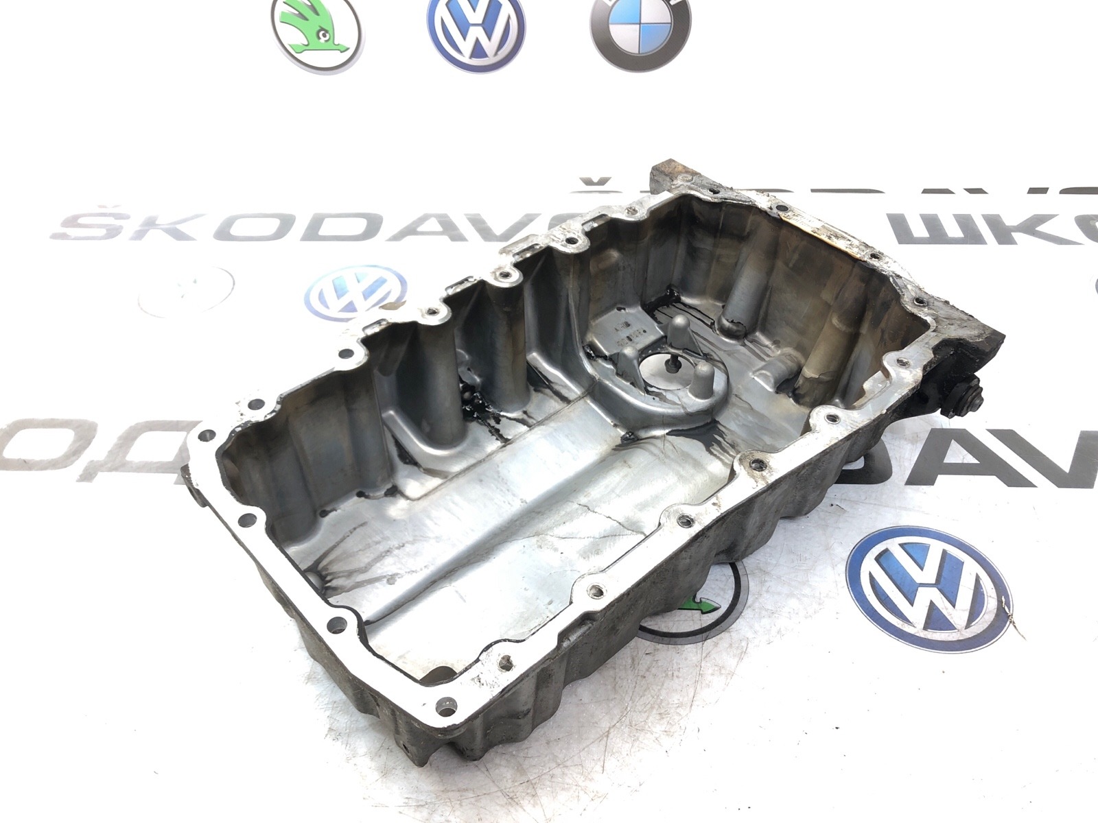 Масляный поддон двигателя, 3000 рублей, Москва