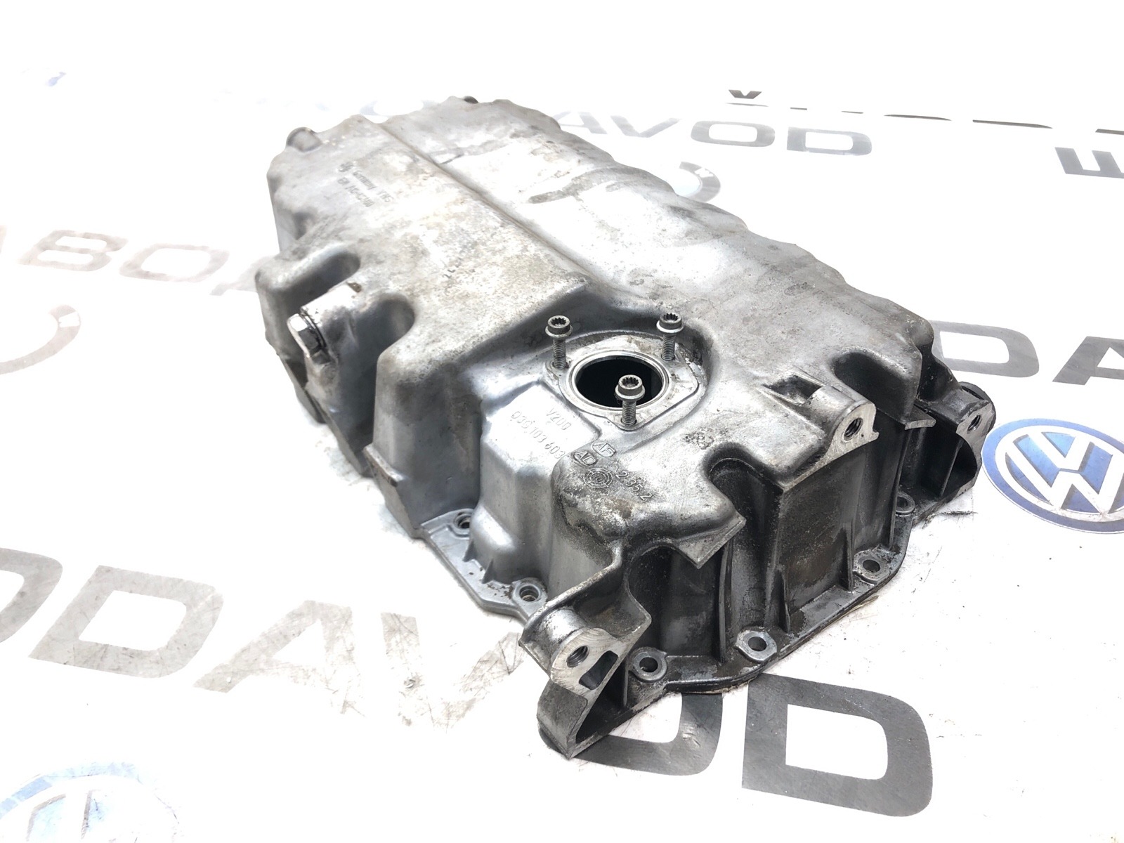 Масляный поддон двигателя, 3000 рублей, Москва