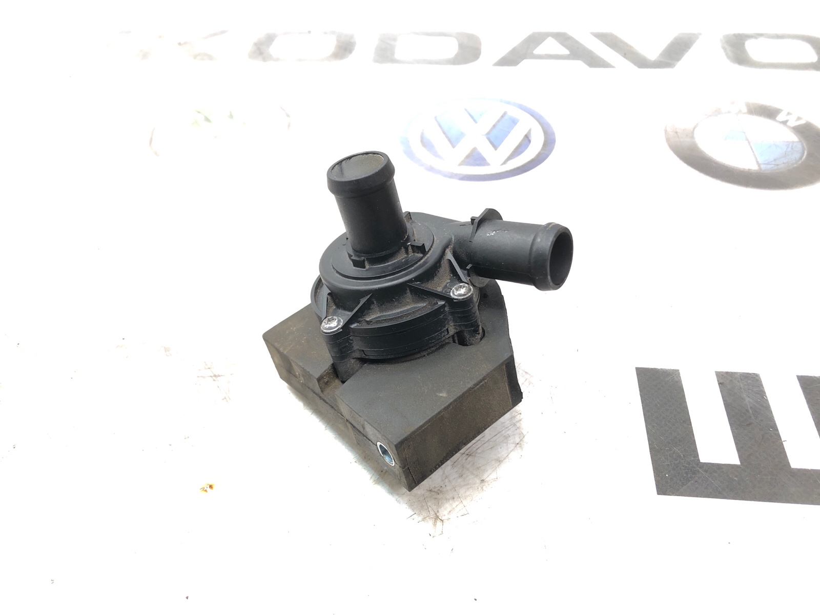 Дополнительная помпа, 2000 рублей, Москва