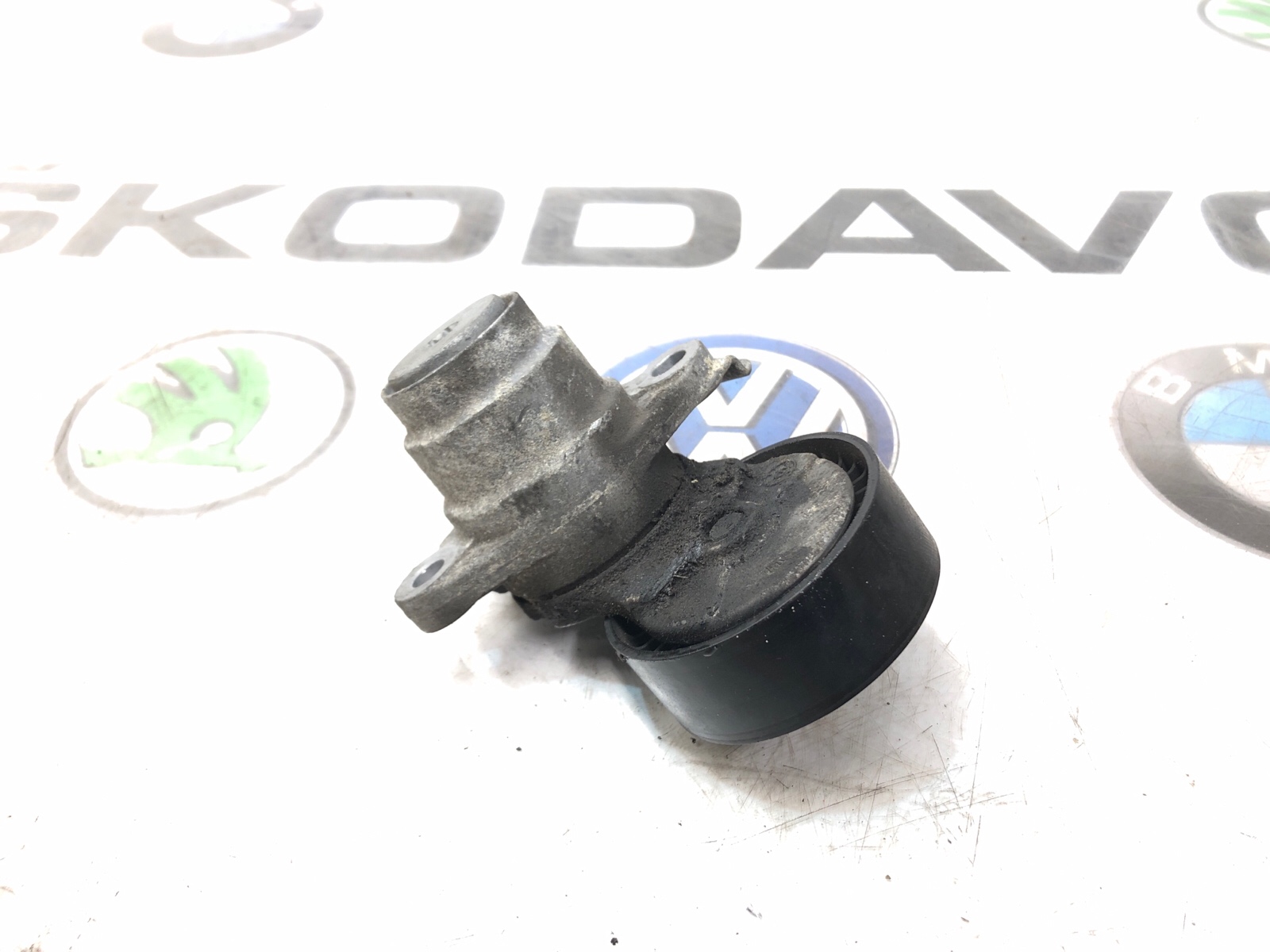 Ролик натяжной ремня генератора, 1000 рублей, Москва