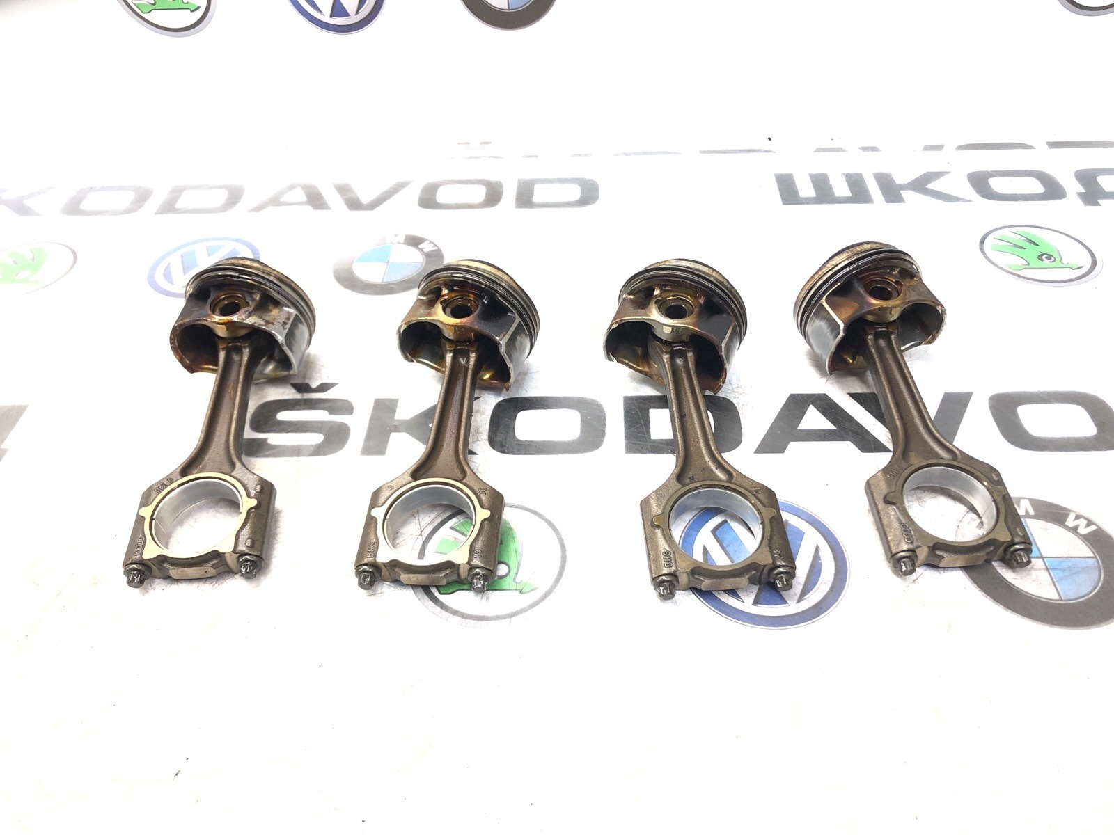 Поршень с шатуном, 20000 рублей, Москва