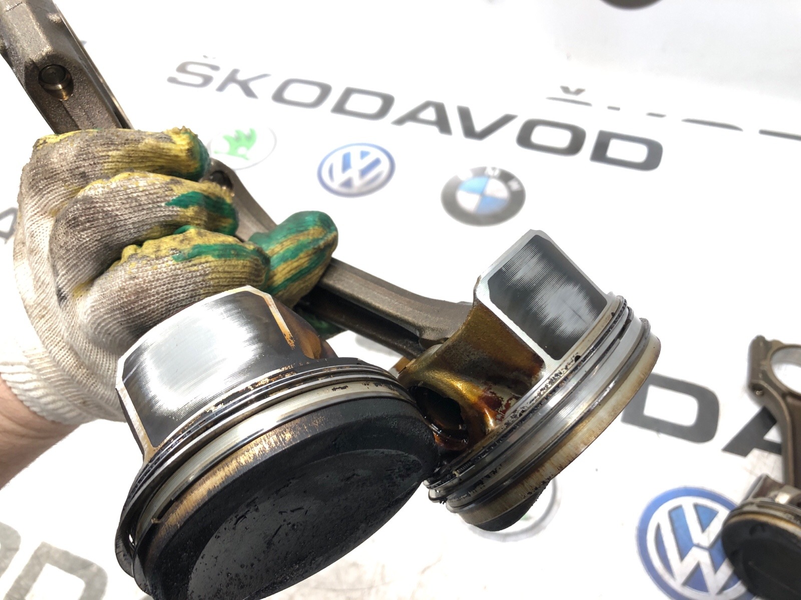 Поршень с шатуном, 20000 рублей, Москва