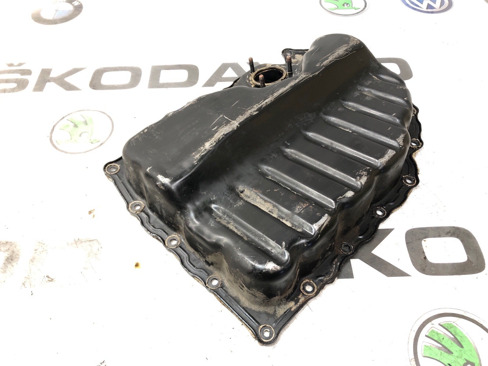 Масляный поддон двигателя, 2000 рублей, Москва