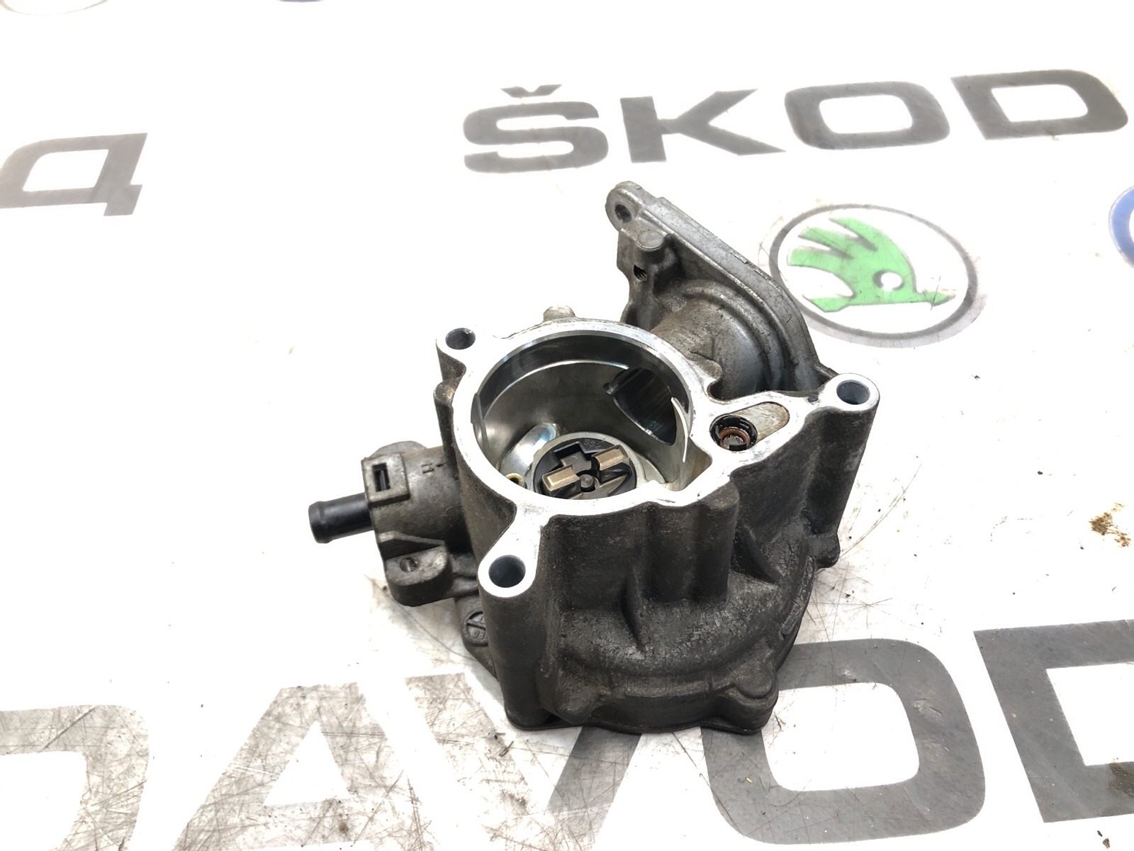 Насос вакуумный, 1500 рублей, Москва