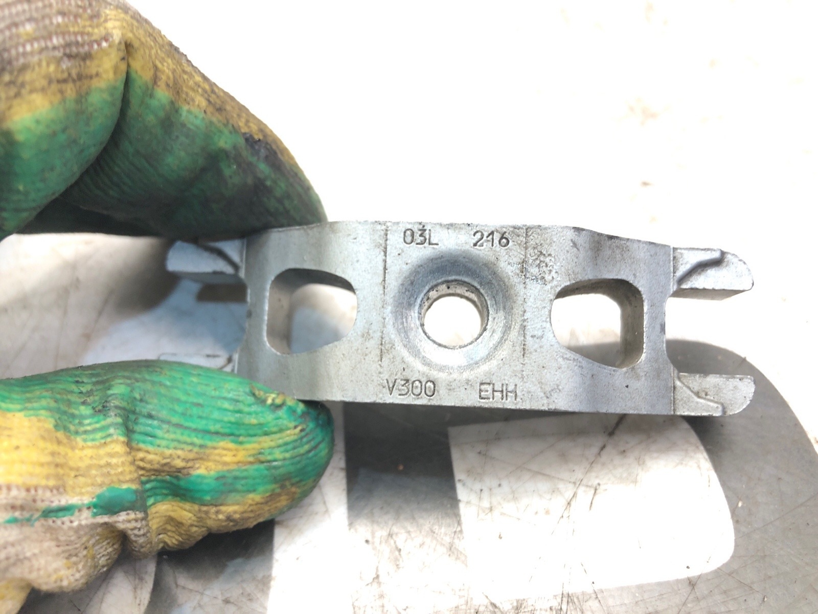 Кронштейн топливной форсунки, 750 рублей, Москва