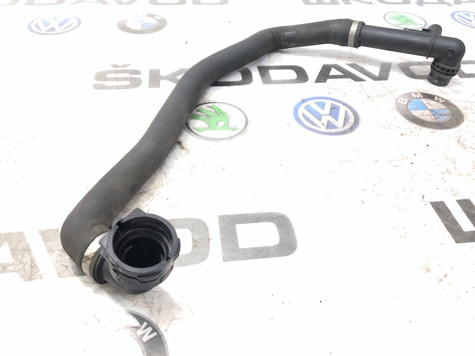 Патрубок радиатора нижний, 2000 рублей, Москва