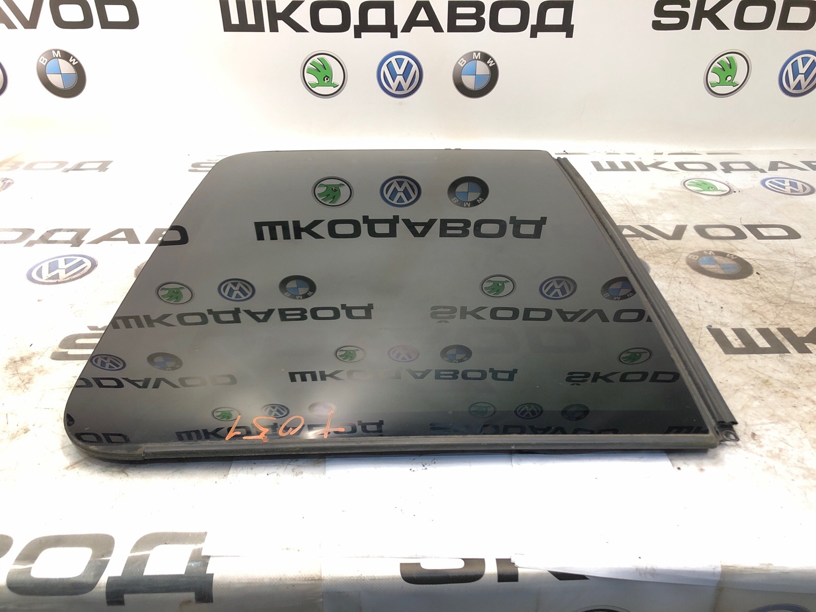 Стекло панорамы люка, 10000 рублей, Москва