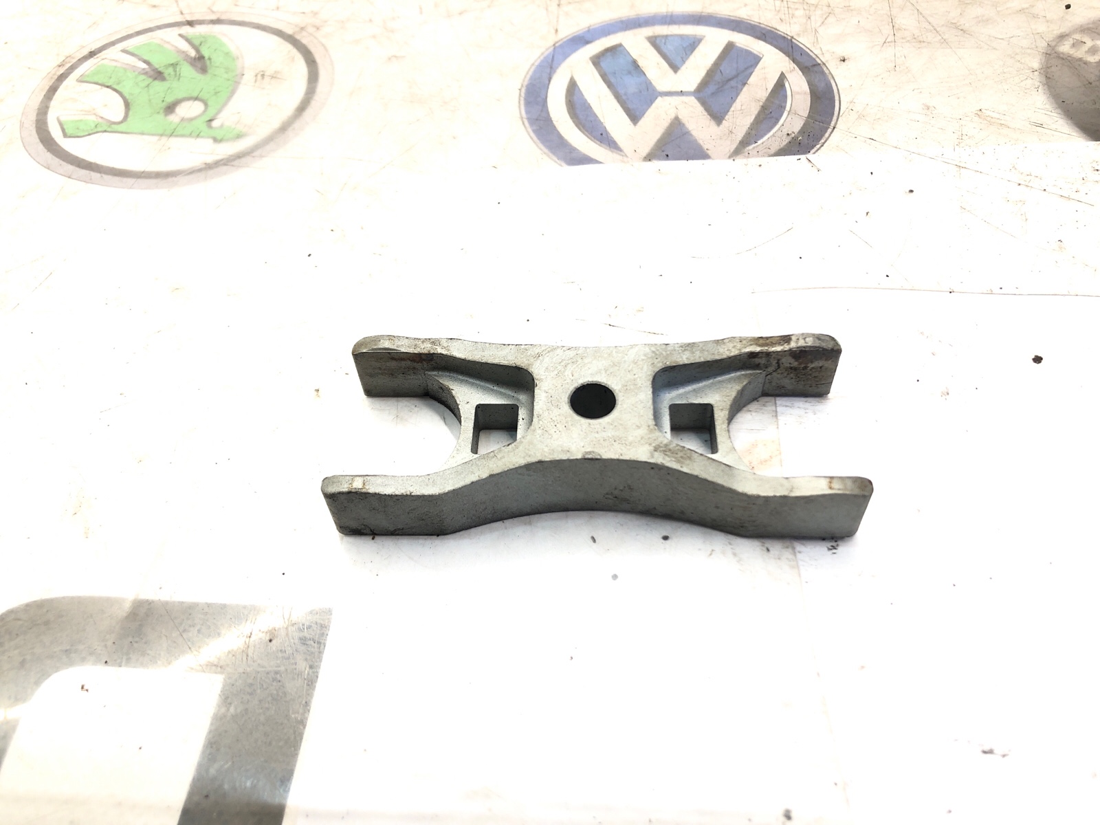 Кронштейн топливной форсунки, 1000 рублей, Москва