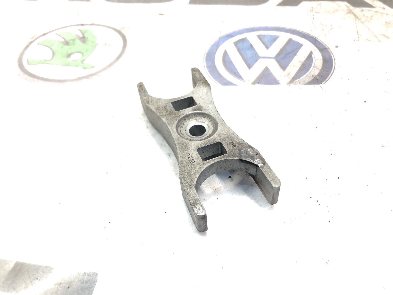 Кронштейн топливной форсунки, 1000 рублей, Москва