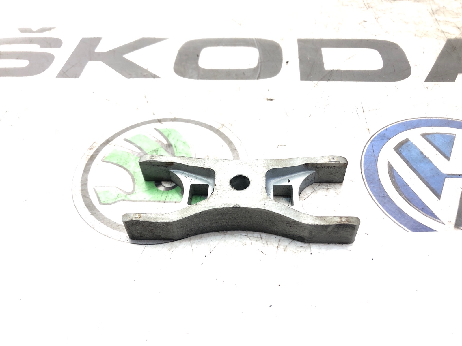 Кронштейн топливной форсунки, 1000 рублей, Москва