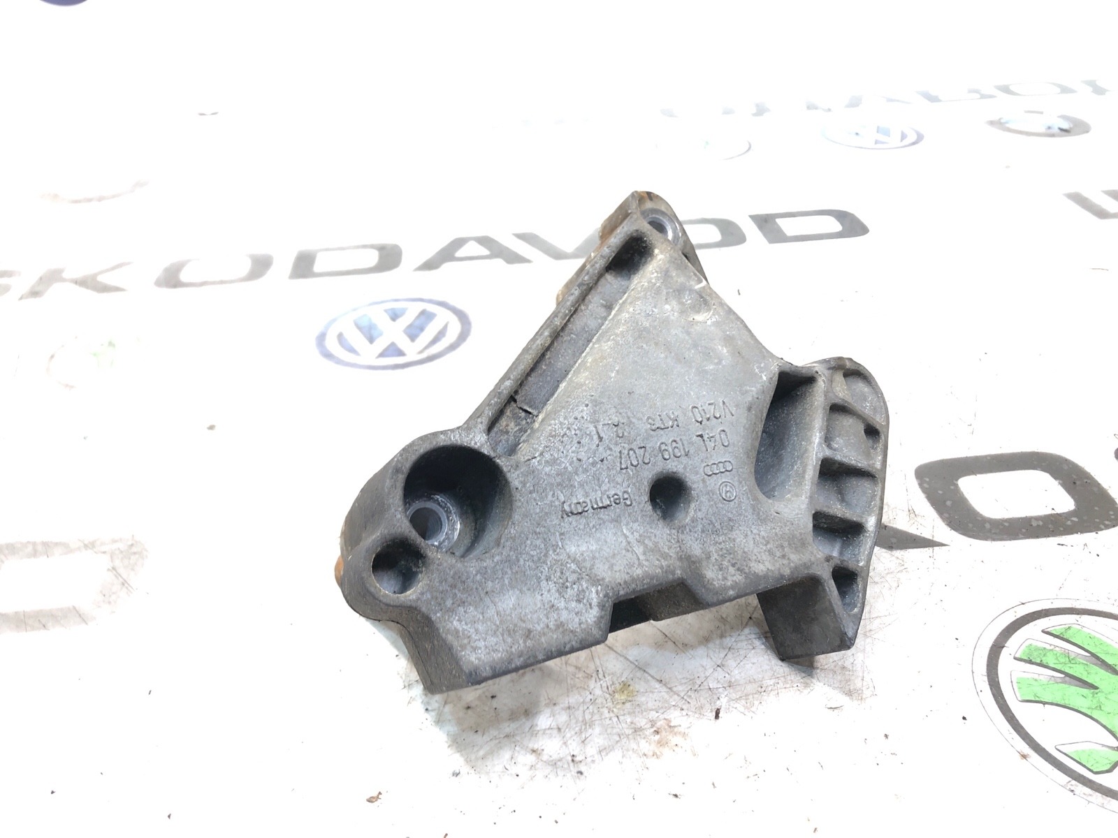 Кронштейн КПП, 2000 рублей, Москва